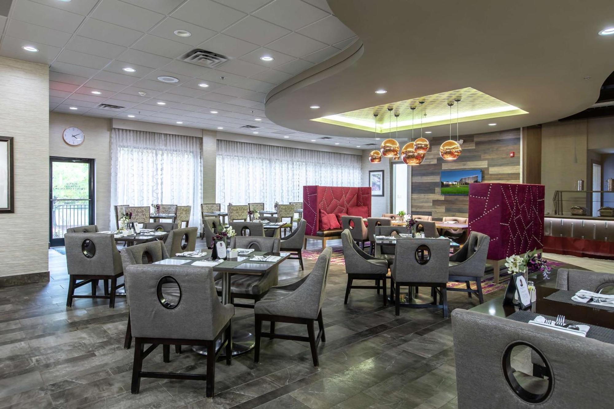 Doubletree By Hilton Winston Salem - University, Nc מראה חיצוני תמונה