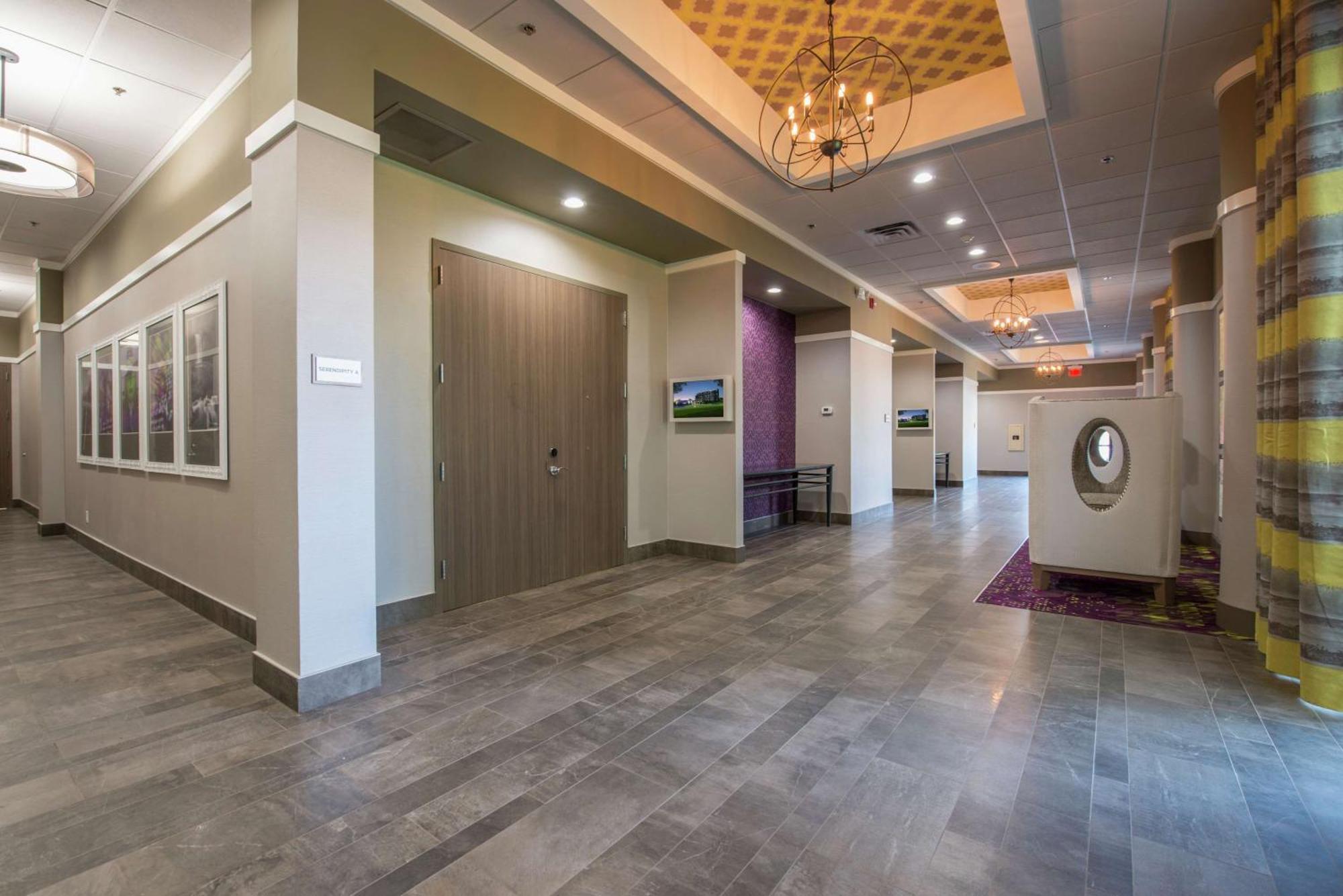 Doubletree By Hilton Winston Salem - University, Nc מראה חיצוני תמונה