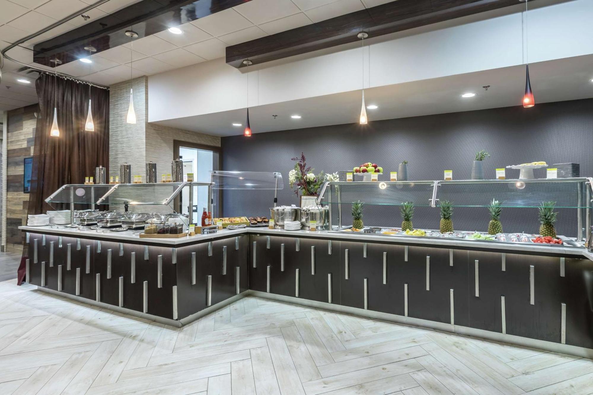 Doubletree By Hilton Winston Salem - University, Nc מראה חיצוני תמונה