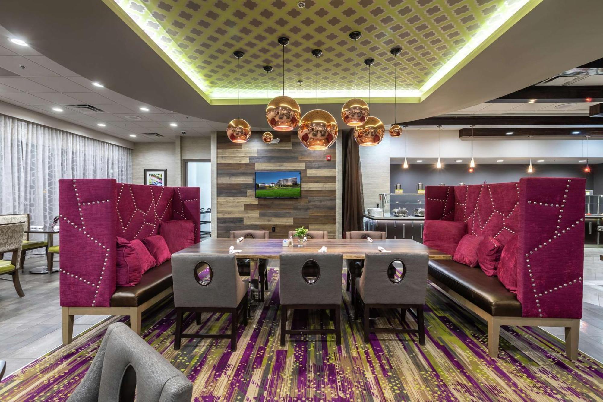 Doubletree By Hilton Winston Salem - University, Nc מראה חיצוני תמונה