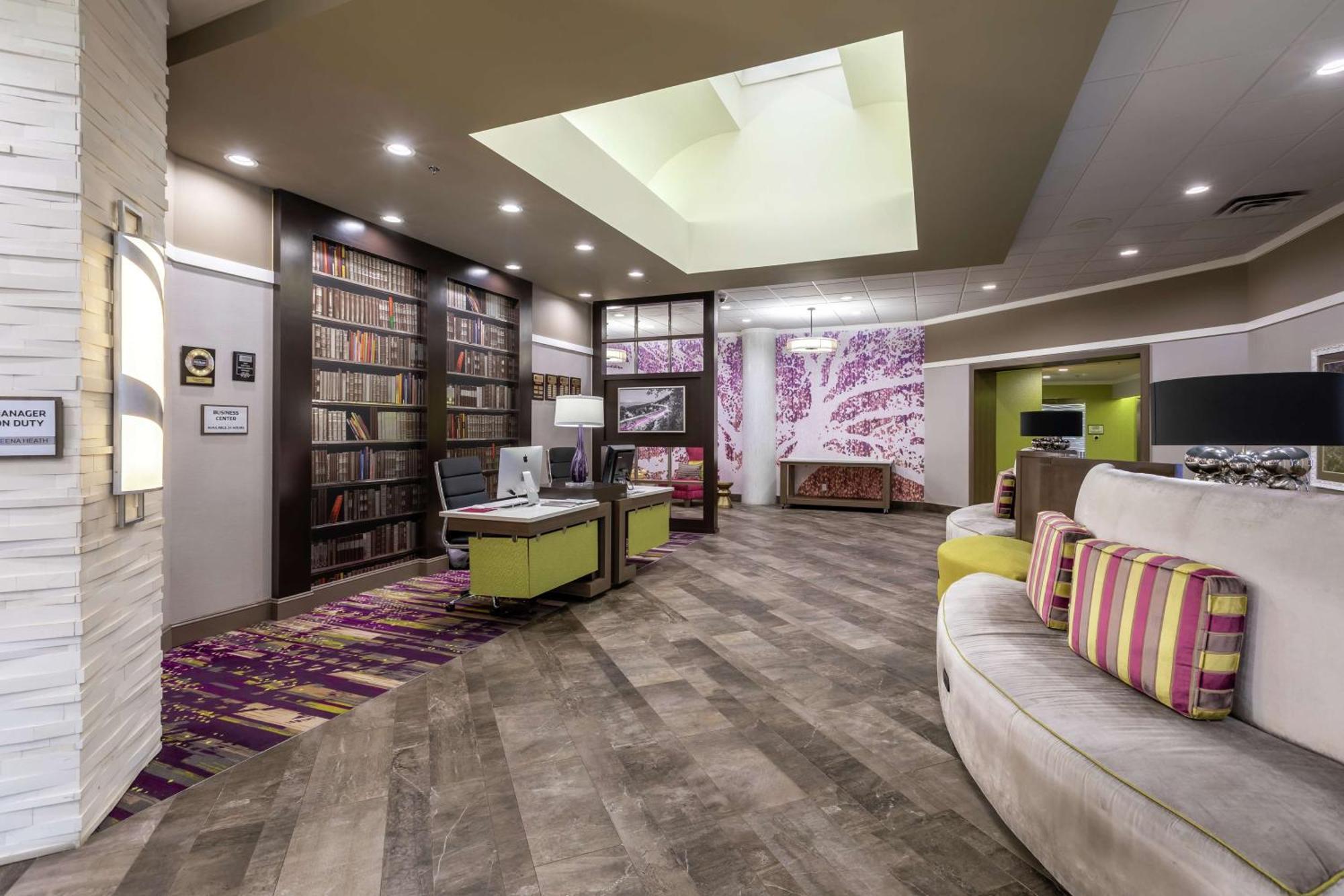 Doubletree By Hilton Winston Salem - University, Nc מראה חיצוני תמונה