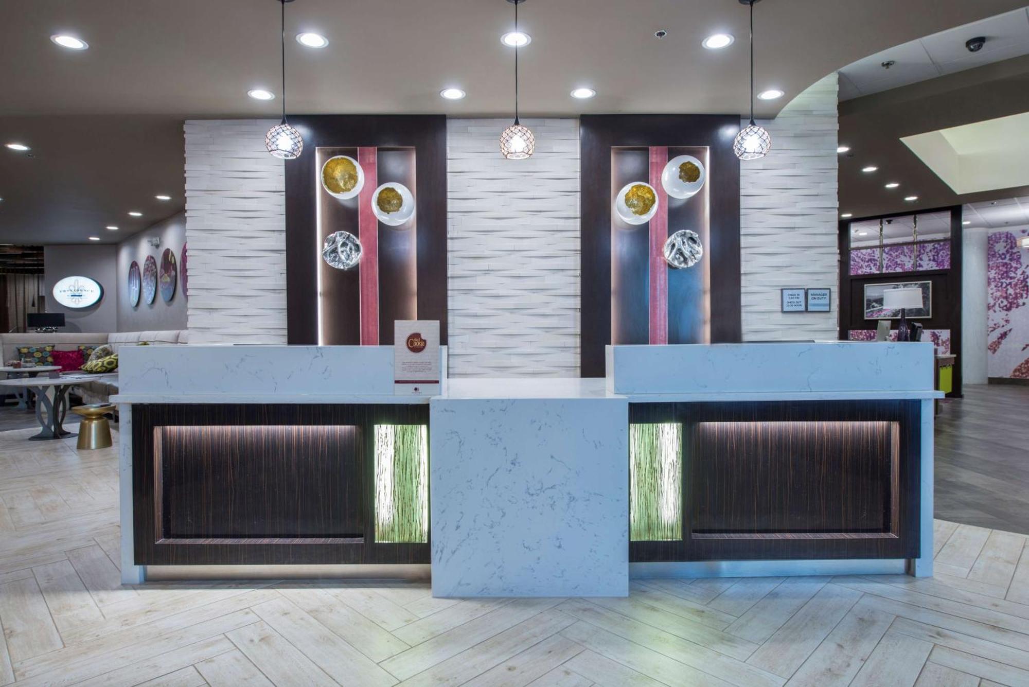 Doubletree By Hilton Winston Salem - University, Nc מראה חיצוני תמונה