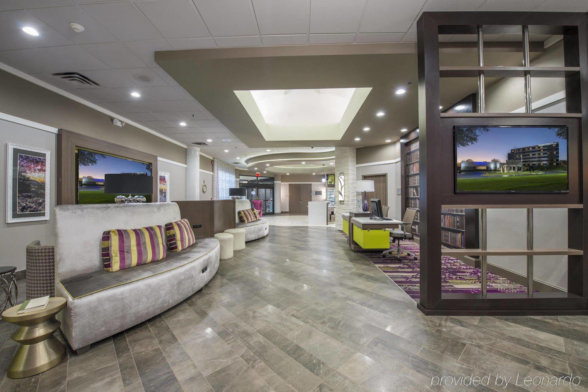 Doubletree By Hilton Winston Salem - University, Nc מראה חיצוני תמונה