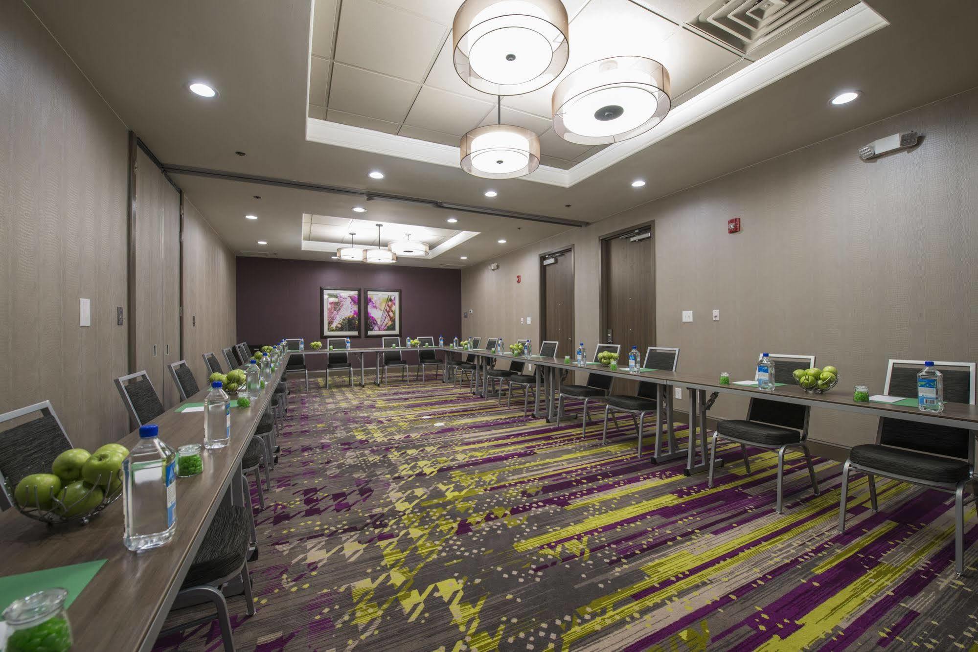 Doubletree By Hilton Winston Salem - University, Nc מראה חיצוני תמונה